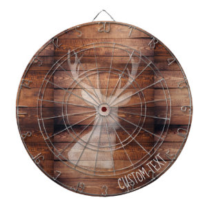 spuitdoppen op het dartboard van hout dartbord