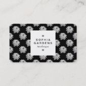 Square Label 03a - Chrysanthemum Pattern B&W (Voorkant)