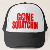 SQUATCH als een PRO in Bobo's GONE SQUATCHIN Trucker Pet (Voorkant)