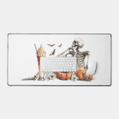 Squelette avec citrouille et boire. Halloween. (Clavier et souris)