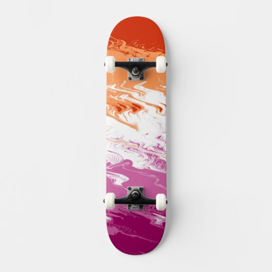 Squiggly Trippy Groovy Abstracte Lesbische Pride V Skateboard (Voorkant)