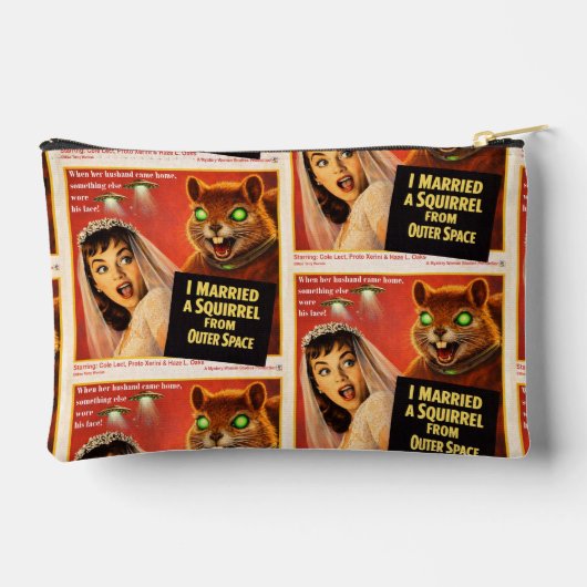 Squirrel from Outer Space Etui (Achterkant)