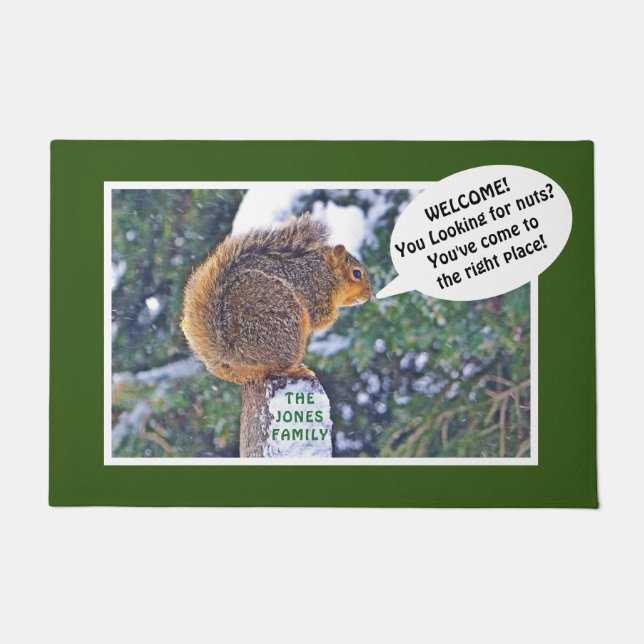 SQUIRREL OP POST/"KIJKEN NAAR NUTS? WELKOM! "DOO DEURMAT (Voorkant)