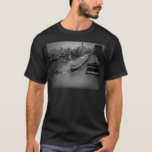 SS Verenigde Staten bij Pier in New York City T-shirt