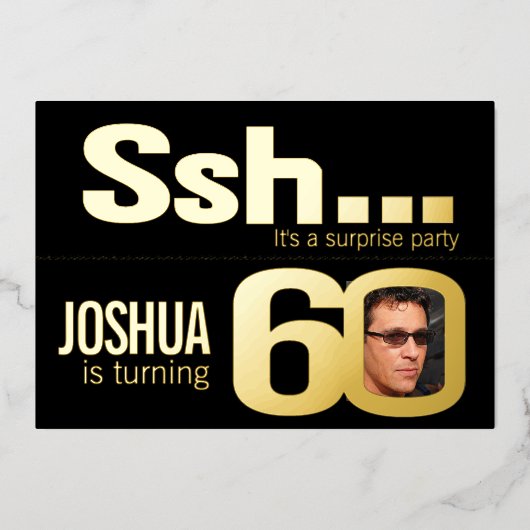 Ssh.. Verrassend 60th Birthday party Gold zwart Folie Uitnodiging (Voorkant)