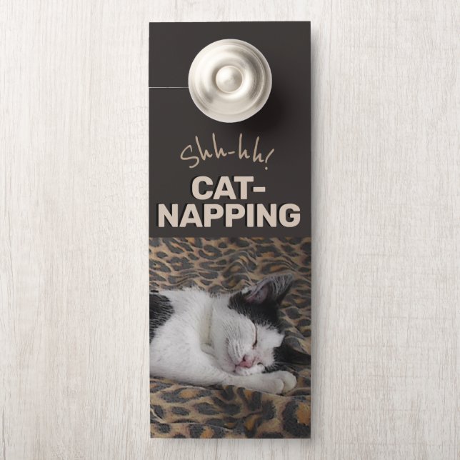 Ssst! Cat Napping (Op knop)