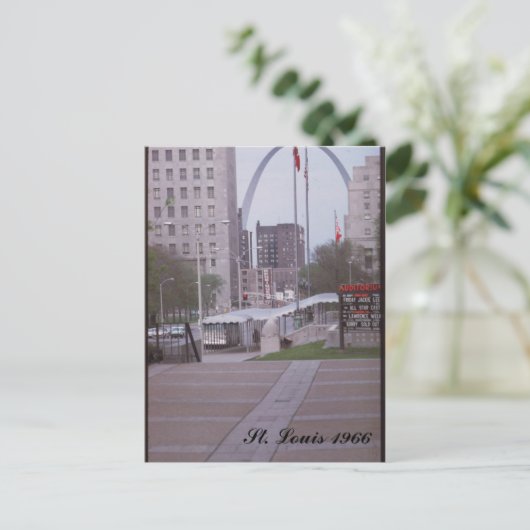 St. Louis 1966 Carte postale (Debout devant)