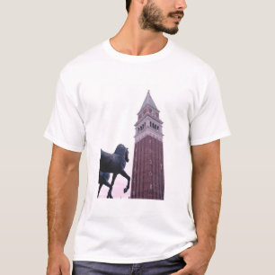 St. Marks Campanile, de Bronze Horses San Marco T-shirt