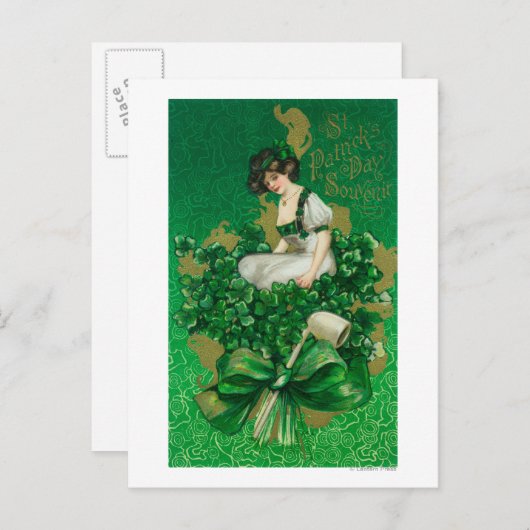 St. Patrick Day Souvenir Woman op Clover Scene Briefkaart (Voorkant / Achterkant)