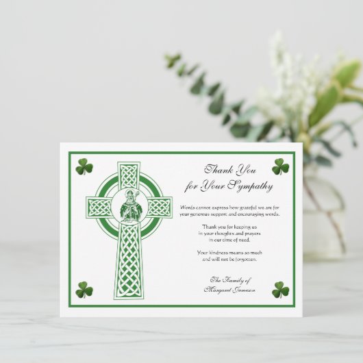 St. Patrick Irish Cross Shamrocks Condolence Bedankkaart (Staand voorkant)