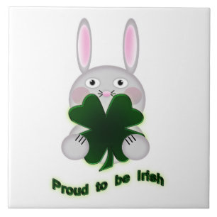 St. Patricks Bunny Proud om Irish Shamrock te word Tegeltje