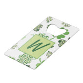 St. Patrick's Clover Monogram Kredietkaart Flessenopener (Voorkant Gekanteld)