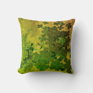 St. Patrick's Day and Good Luck , vierleaf klave Kussen