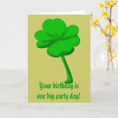 St. Patrick's Day Birthday Kaart (Gele Bloem)