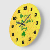 St. Patrick's Day - Clover on a Beer Backdrop Grote Klok (Hoek)