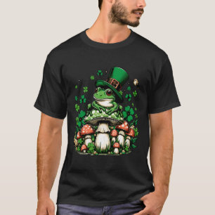 St Patrick's Day CottageCore kikker esthetisch ond T-shirt