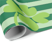 St Patricks Day Four Leaf Clover Stripes Pattern Cadeaupapier (Rol Hoek)