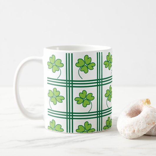 St Patricks Day Four Leaf Lucky Clover Pattern Koffiemok (Met donut)