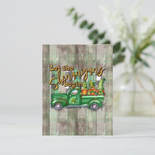 St. Patrick's Day Gnomen in Truck Shenanigans Feestdagenkaart (Staand voorkant)