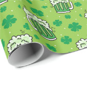 St Patrick's Day Green Beer Pattern Cadeaupapier (Rol Hoek)