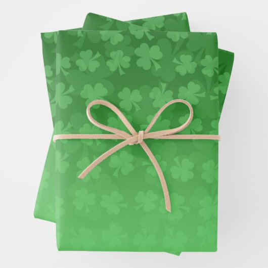 St. Patrick's Day groen shamrocks ombre patroon Inpakpapier Vel (In situ)
