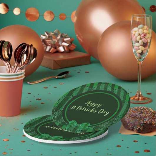 St. Patrick's Day - Irish Lace Round Paper Bord (Multi)