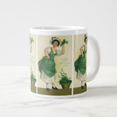 St. Patrick's Day Irish Lass met Klavers Jumbo Mok (Voorkant rechts)