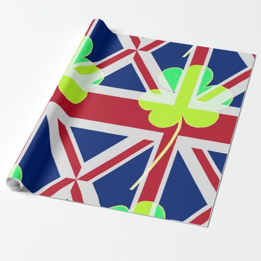 St. Patrick's Day Irish Shamrock Clover UK Flag Cadeaupapier (Uitgerold)