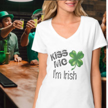 St. Patrick's Day Kiss Me I'm Irish Green Shamrock
