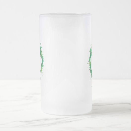 St. Patrick's Day. Lucky Clover White Silhouette. Matglas Bierpul (Center)