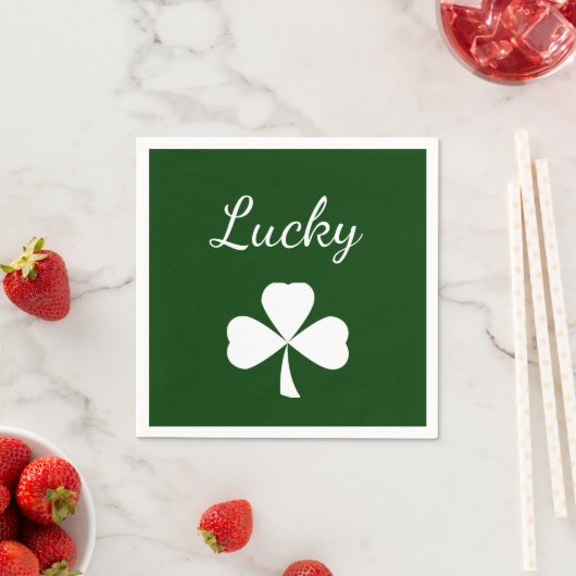 St. Patrick's Day Lucky Shamrock Green Servet (Insitu)