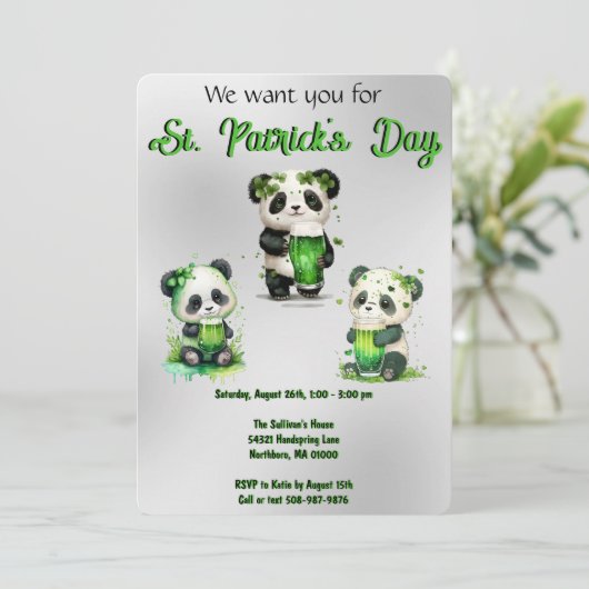 St. Patrick's Day Panda Beer Feest Uitnodiging  (Staand voorkant)