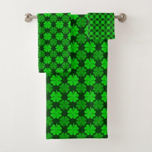 St. Patrick's Day Shamrock Pattern Bad Handdoek (Insitu)
