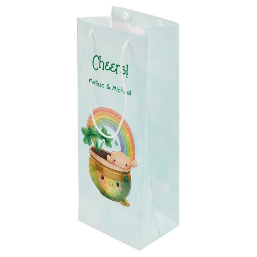 St. Patrick's Day Whimsical Rainbow & Clover Wijn Cadeautas (Achterkant Gekanteld)