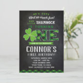 St Patrick's First Birthday Invitation-schoolbord Kaart (Staand voorkant)