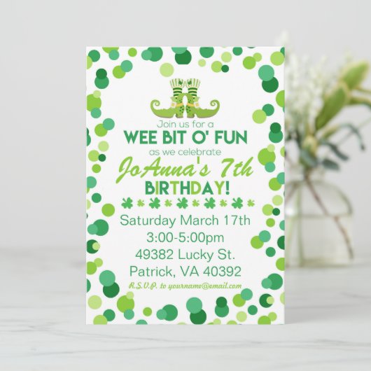 St. Patrick's Thème Anniversaire Invitations (Debout devant)