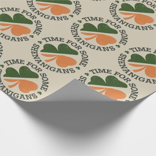 St. Patrick's time for some Shenanigans Clover Cadeaupapier (Hoek)