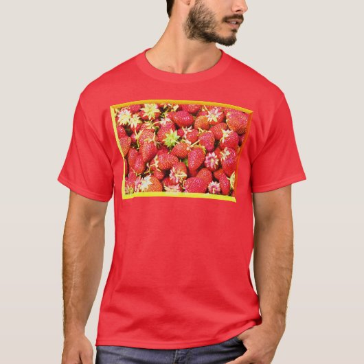 "Stack of Strawberries Fruit" Cute Photo. Bestel n T-shirt (Voorkant)