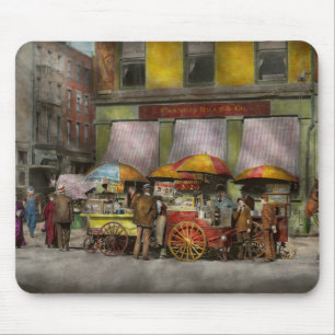 Stad - NY- Eetkarretjes op Broadway St NY - 1906 Muismat