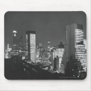Stadsgebouwen bij nacht B&W, verhoogd uitzicht Muismat