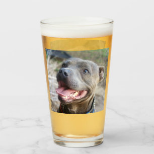 Staffordshire Bull Terrier heureux, Verre à bière