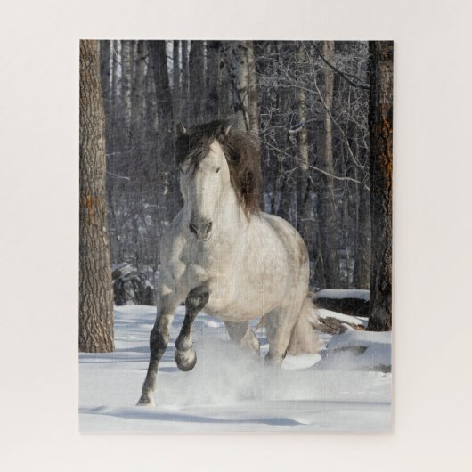Stallion in de sneeuw draait om puzzel legpuzzel (Verticaal)