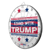 Standaard met Trump~2024~MAGA Dartbord (Voorkant Rechts)