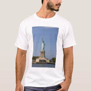 Standbeeld van de Vrijheid op Liberty Island in Ne T-shirt