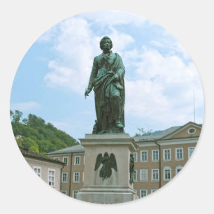 Standbeeld van Mozart in Salzburg Ronde Sticker
