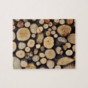 Stapel boomstammen legpuzzel