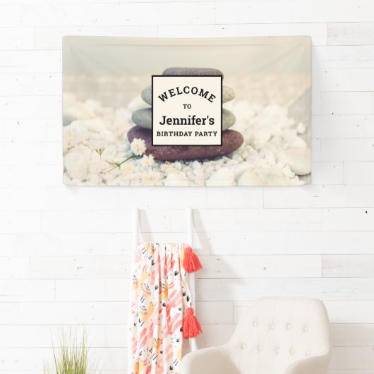 Stapelstenen Meditatieve Cairn Verjaardag Spandoek (Insitu)