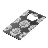 Star Mandala breit zwart & wit Kredietkaart Flessenopener (Achterkant Gekanteld)