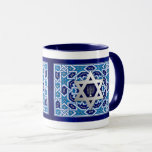 Star of David et Menorah Hanoukka Gift Mugs<br><div class="desc">Silver Foil Star de David et Menorah design Hanoukka Gift Mugs. Cartes et cadeaux correspondants disponibles dans la catégorie Fêtes juives / Hanoukka de notre magasin.</div>