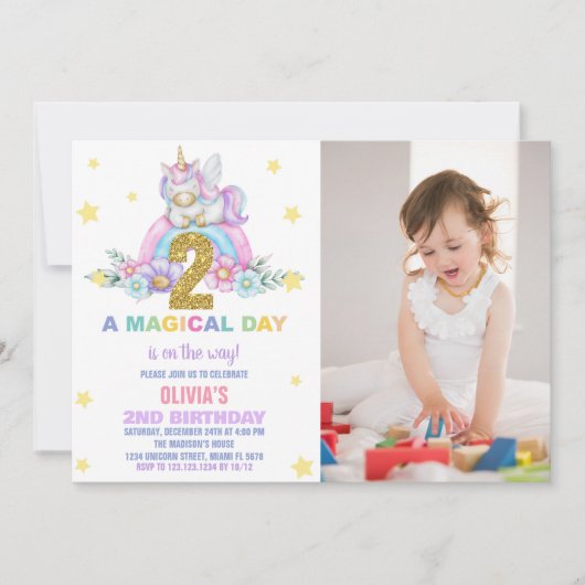 Star Rainbow Unicorn Anniversaire Invitations avec (Devant)
